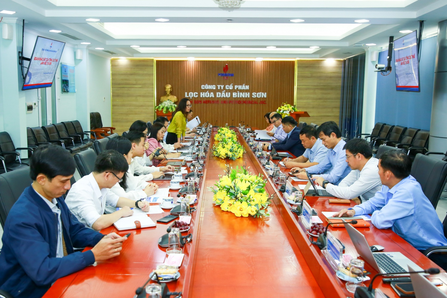 Đoàn khảo sát Tổng cục Thuế làm việc với BSR về công tác quản lý thuế