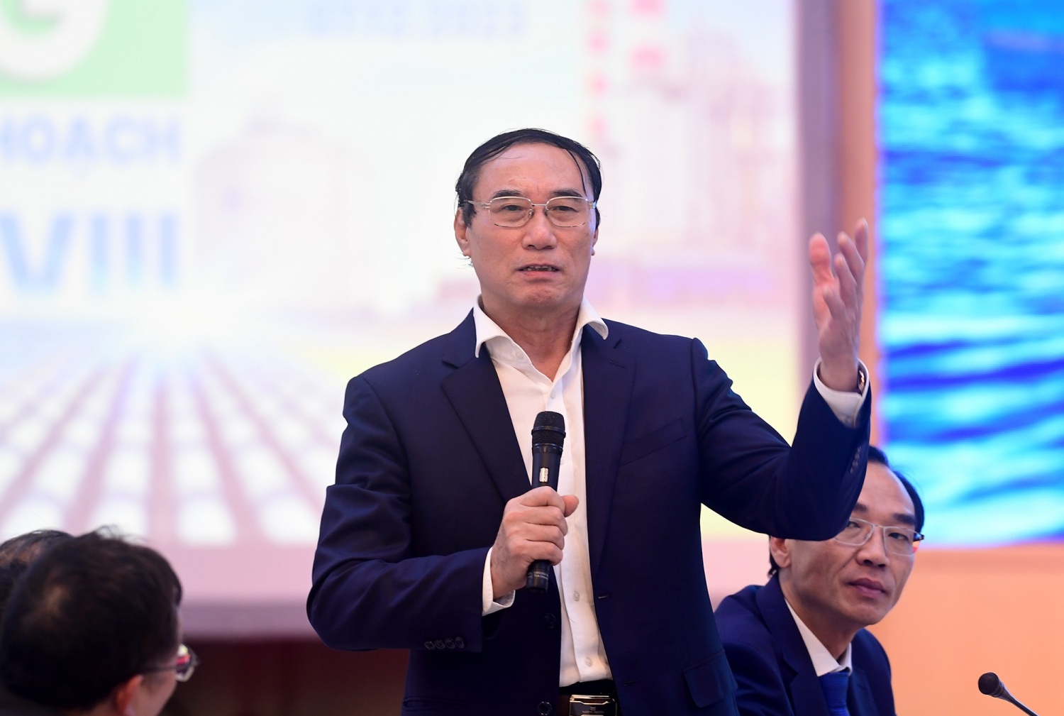 Chuyên gia Nguyễn Văn Phụng: Điện khí LNG dứt khoát phải thực hiện theo cơ chế giá thị trường Chuyên gia Nguyễn Văn Phụng: Điện khí LNG dứt khoát phải thực hiện theo cơ chế giá thị trường