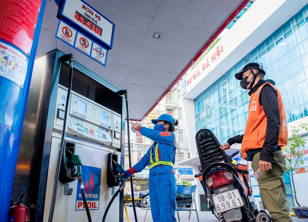 ăm 2023 sản lượng kinh doanh của toàn hệ thống PVOIL ước tăng khoảng 1 triệu m3 so với năm 2022 (Ảnh: Đỗ Quốc Thái)