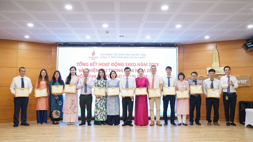 PQPOC tổng kết năm 2023: Dự án Khí Lô B đạt nhiều mốc tiến độ quan trọng PQPOC tổng kết năm 2023: Dự án Khí Lô B đạt nhiều mốc tiến độ quan trọng
