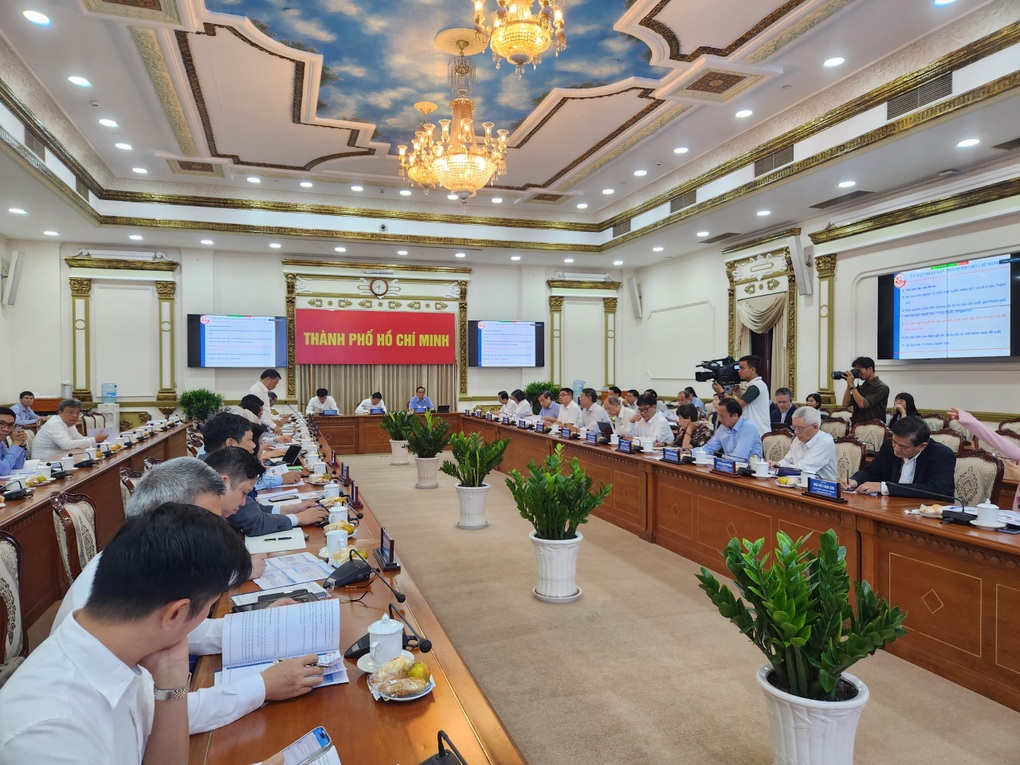 TPHCM cần đến 100 năm để hoàn thiện hệ thống metro nếu làm cách cũ - 1 TPHCM cần đến 100 năm để hoàn thiện hệ thống metro nếu làm cách cũ - 1