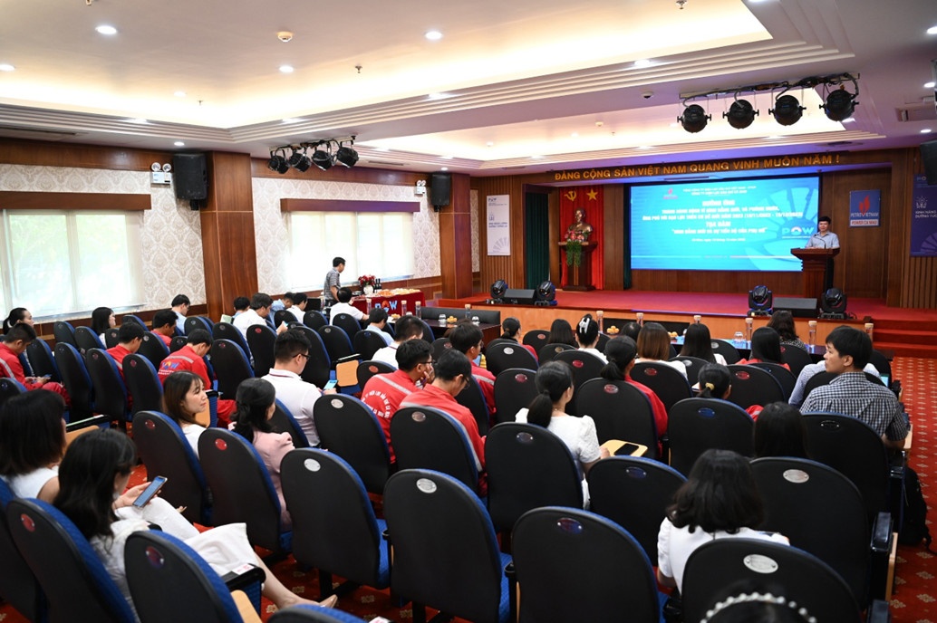 Toàn cảnh buổi tọa đàm.