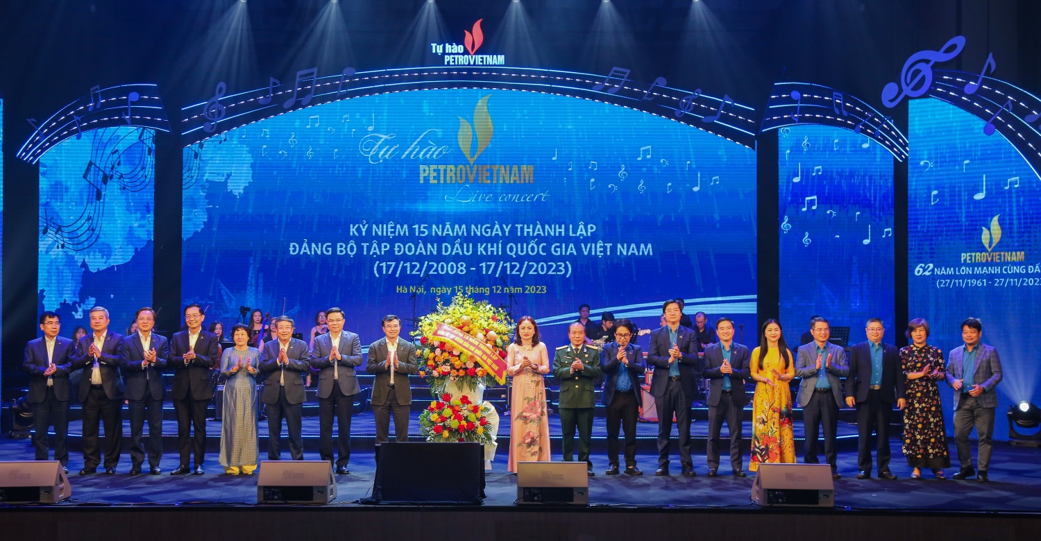 Đêm nhạc đầy cảm xúc của người Dầu khí Đêm nhạc đầy cảm xúc của người Dầu khí