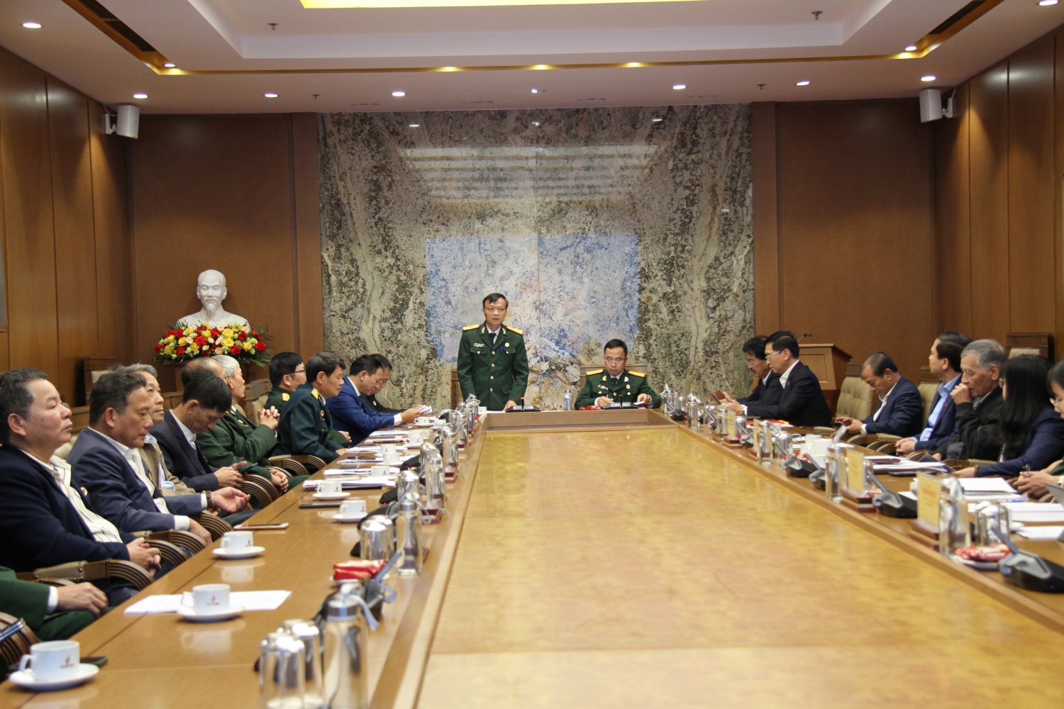 Hội CCB Cơ quan Tập đoàn gương mẫu đi đầu, góp phần thực hiện thắng lợi nhiệm vụ sản xuất kinh doanh của Petrovietnam