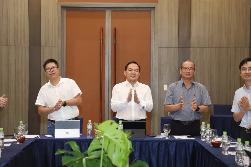 Giá trị cốt lõi của Xí nghiệp Khai thác Dầu khí và con người Xí nghiệp Khai thác Dầu khí trong hệ giá trị cốt lõi của Vietsovpetro và con người Vietsovpetro Giá trị cốt lõi của Xí nghiệp Khai thác Dầu khí trong hệ giá trị cốt lõi của Vietsovpetro