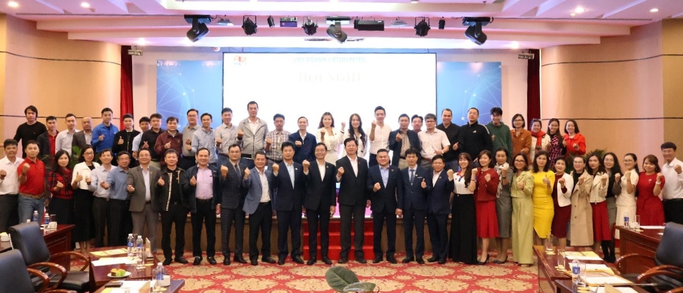 Vietsovpetro: Tiếp tục đẩy mạnh hoạt động truyền thông và Văn hóa doanh nghiệp Công tác Truyền thông và Văn hóa doanh nghiệp của Vietsovpetro năm 2023 đạt nhiều kết quả tích cực