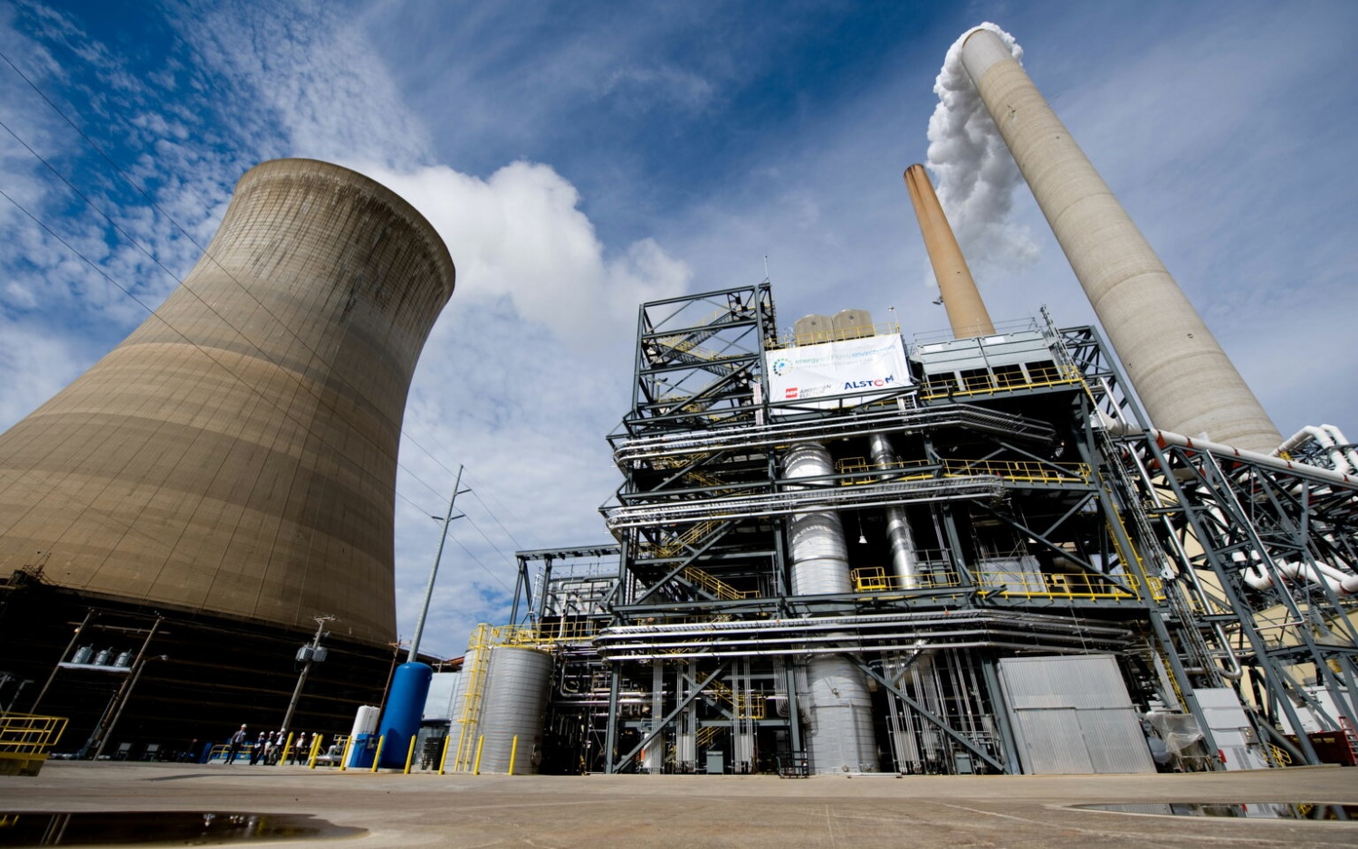 Thu hồi carbon: Một công cụ thiết yếu hay một sự đánh lạc hướng đầy tốn kém?