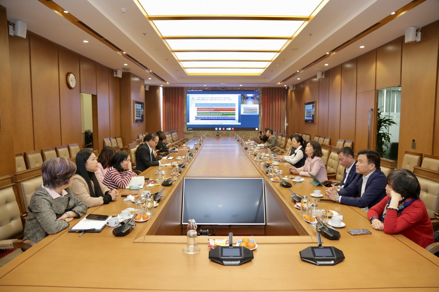 Công đoàn Dầu khí Việt Nam học tập, quán triệt Nghị quyết Đại hội XIII Công đoàn Việt Nam Công đoàn Dầu khí Việt Nam học tập, quán triệt Nghị quyết Đại hội XIII Công đoàn Việt Nam
