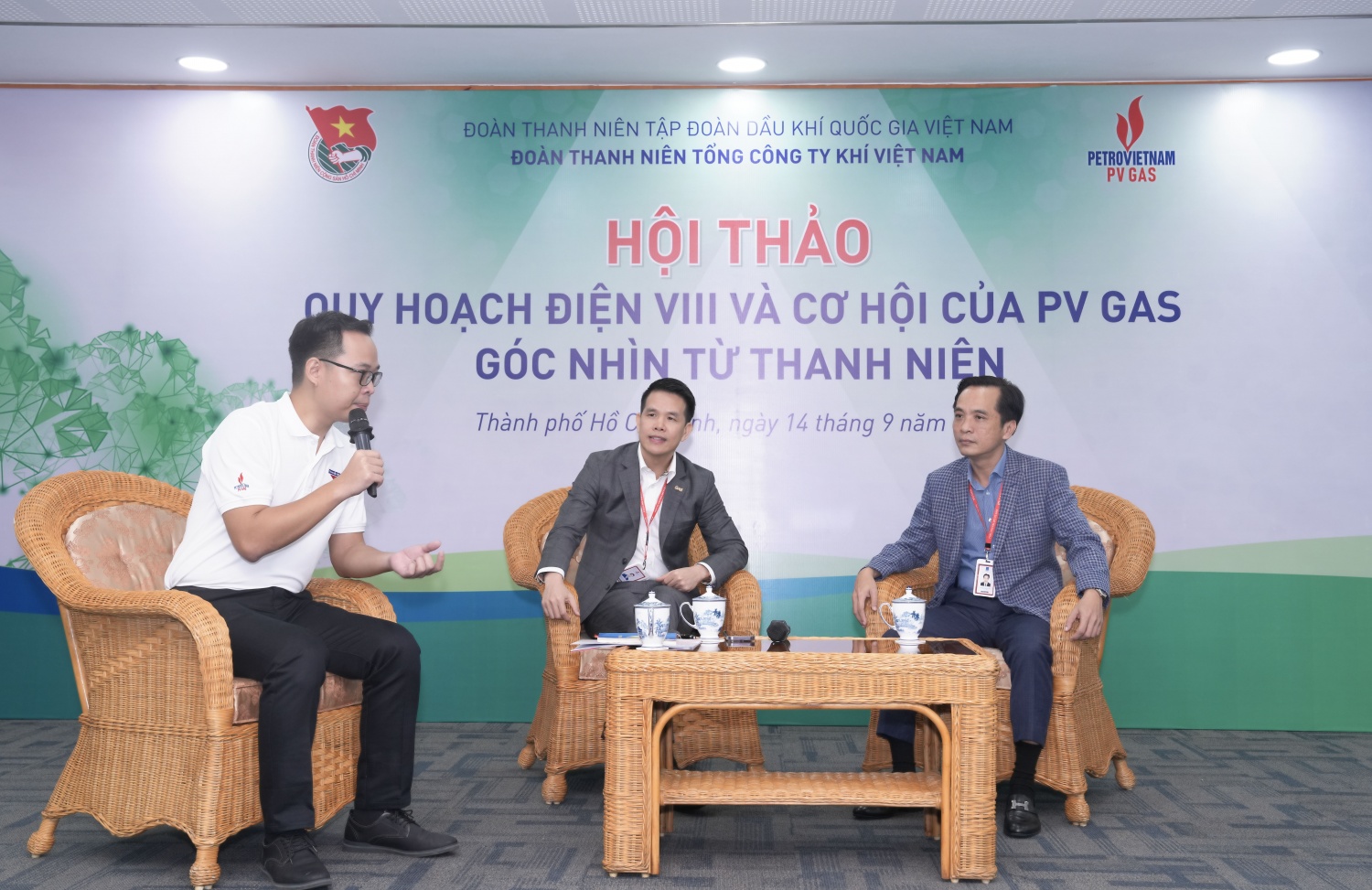 H1. Hội thảo “Quy hoạch Điện VIII và cơ hội của PV GAS, góc nhìn từ thanh niên”
