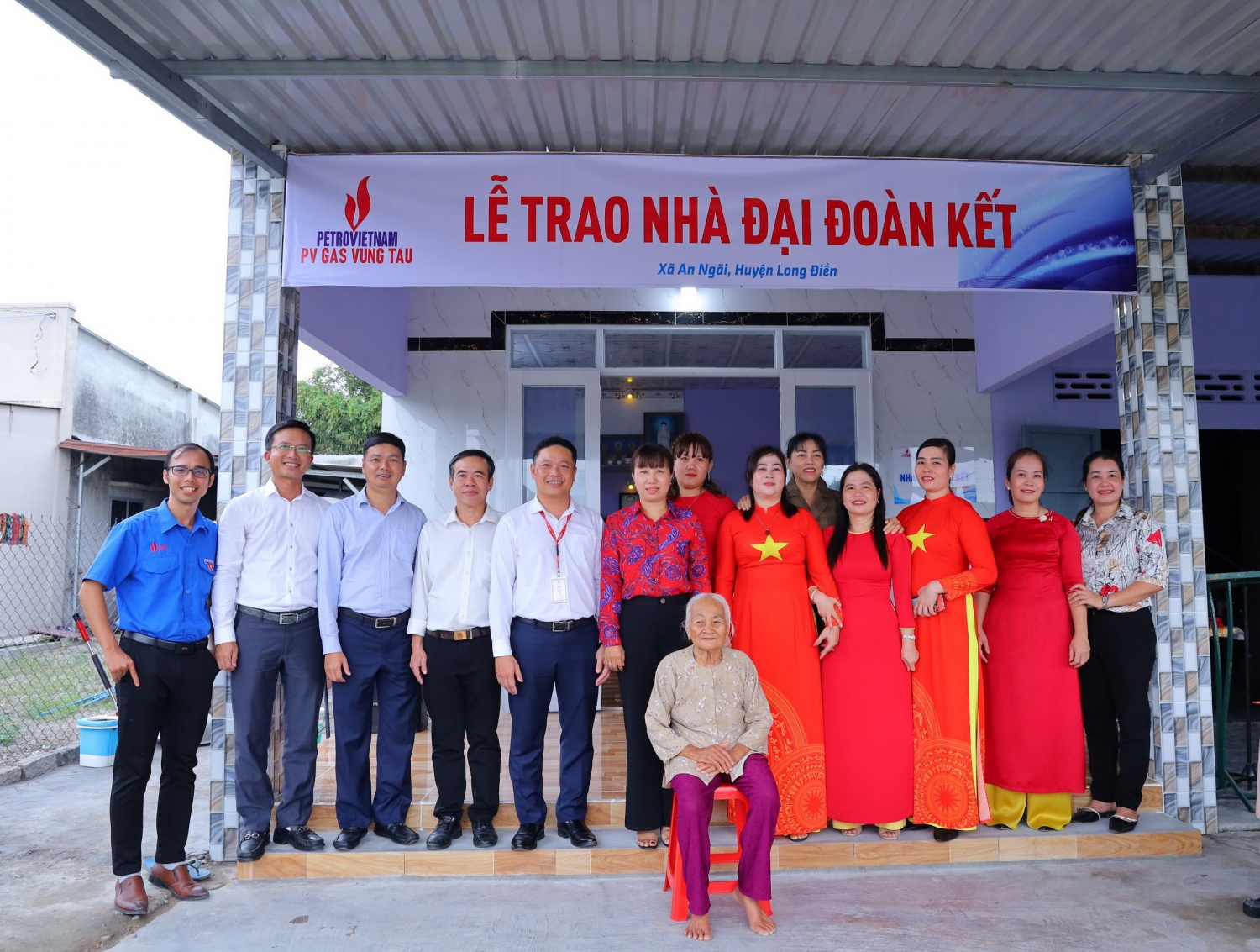 H2. Trao nhà Đại đoàn kết tại xã An Ngãi, huyện Long Điền H2. Trao nhà Đại đoàn kết tại xã An Ngãi, huyện Long Điền