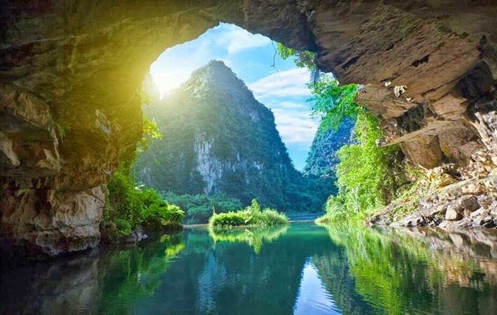 Top 10 địa điểm du lịch nổi tiếng ở Ninh Bình