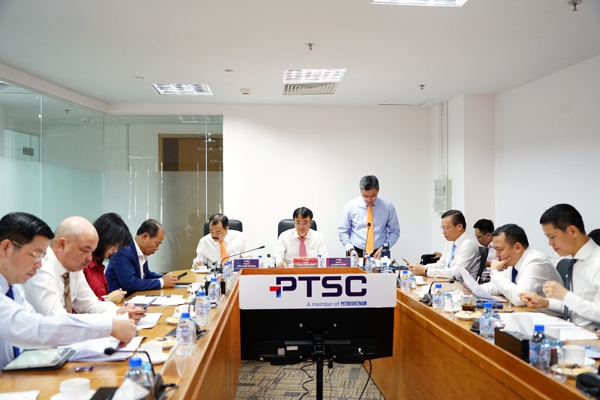 Đồng chí Lê Mạnh Cường – Phó Bí thư, Thành viên HĐQT, Tổng Giám đốc Tổng Công ty báo cáo kết quả sxkd năm 2023 & phương hướng nhiệm vụ năm 2024 Đồng chí Lê Mạnh Cường – Phó Bí thư, Thành viên HĐQT, Tổng Giám đốc Tổng Công ty báo cáo kết quả sxkd năm 2023 & phương hướng nhiệm vụ năm 2024