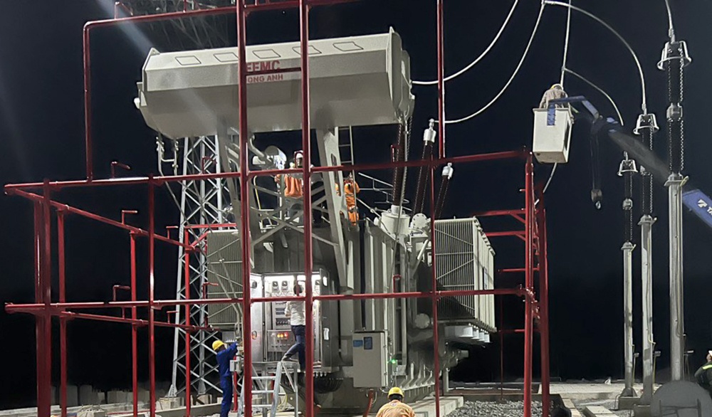 Đóng điện Dự án Trạm biến áp 220kV Long Khánh và đấu nối