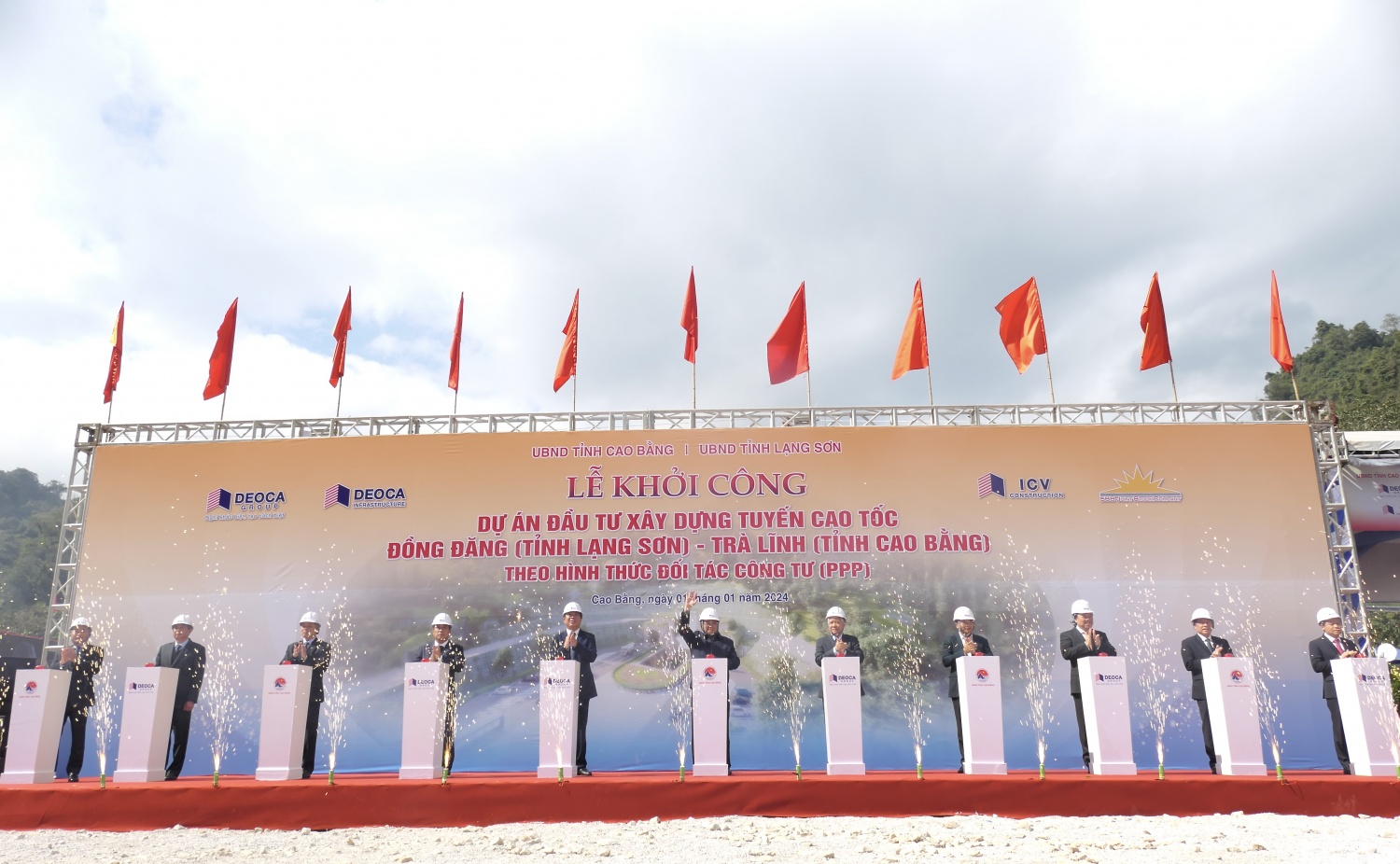 Bí thư Đảng ủy, Chủ tịch HĐTV Lê Mạnh Hùng và đoàn công tác Petrovietnam thực hiện an sinh xã hội tại tỉnh Cao Bằng