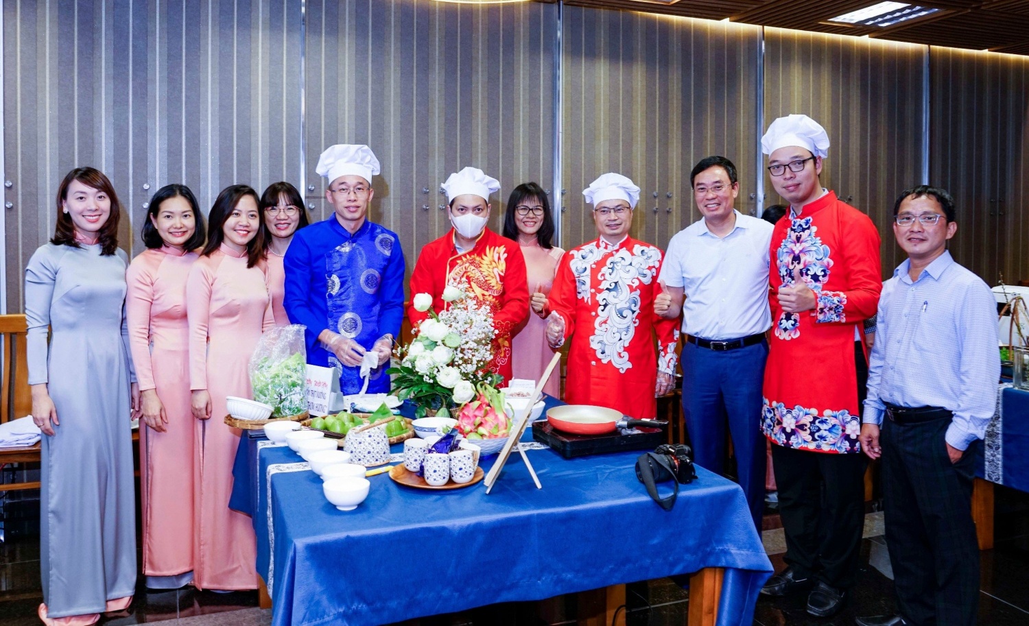 Lễ hội ẩm thực với chủ đề “Khi đàn ông CQĐH vào bếp”.