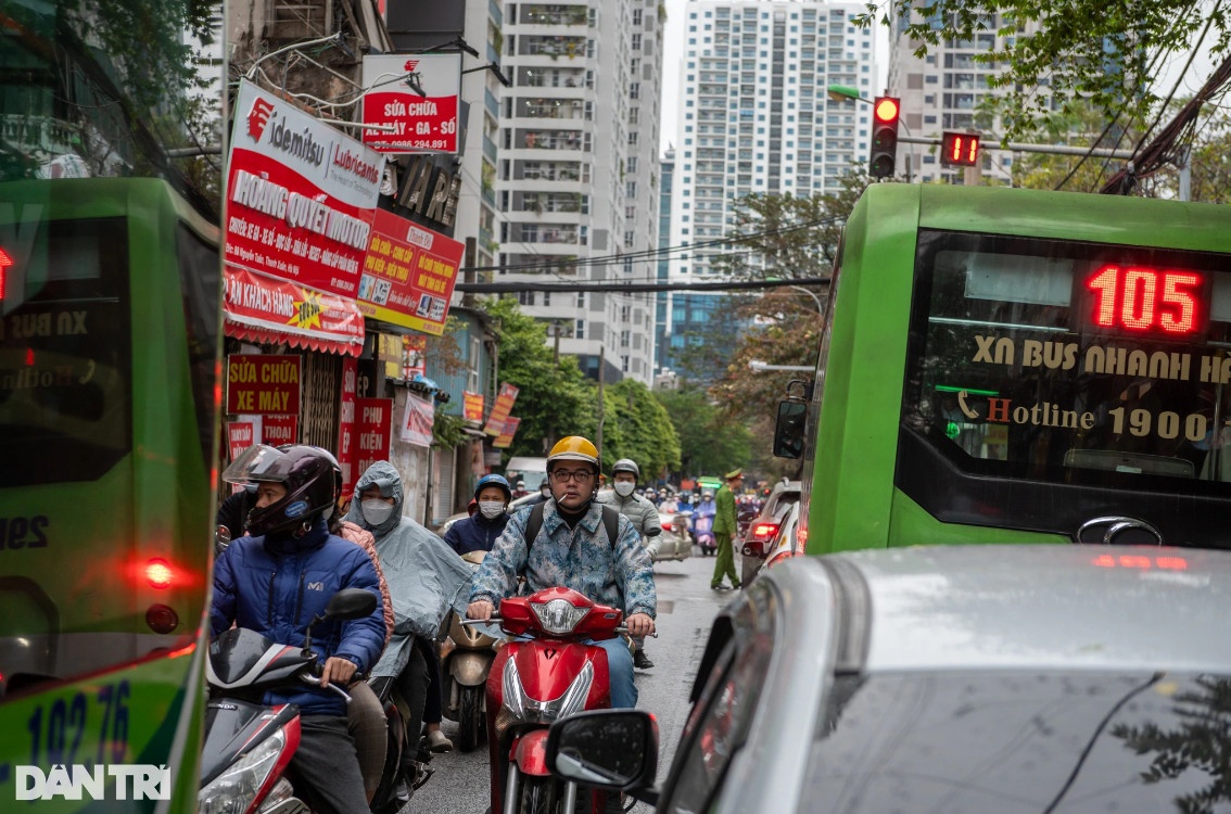 Hiện trạng đường Nguyễn Tuân dự kiến mở rộng lên 21m để giảm ùn tắc
