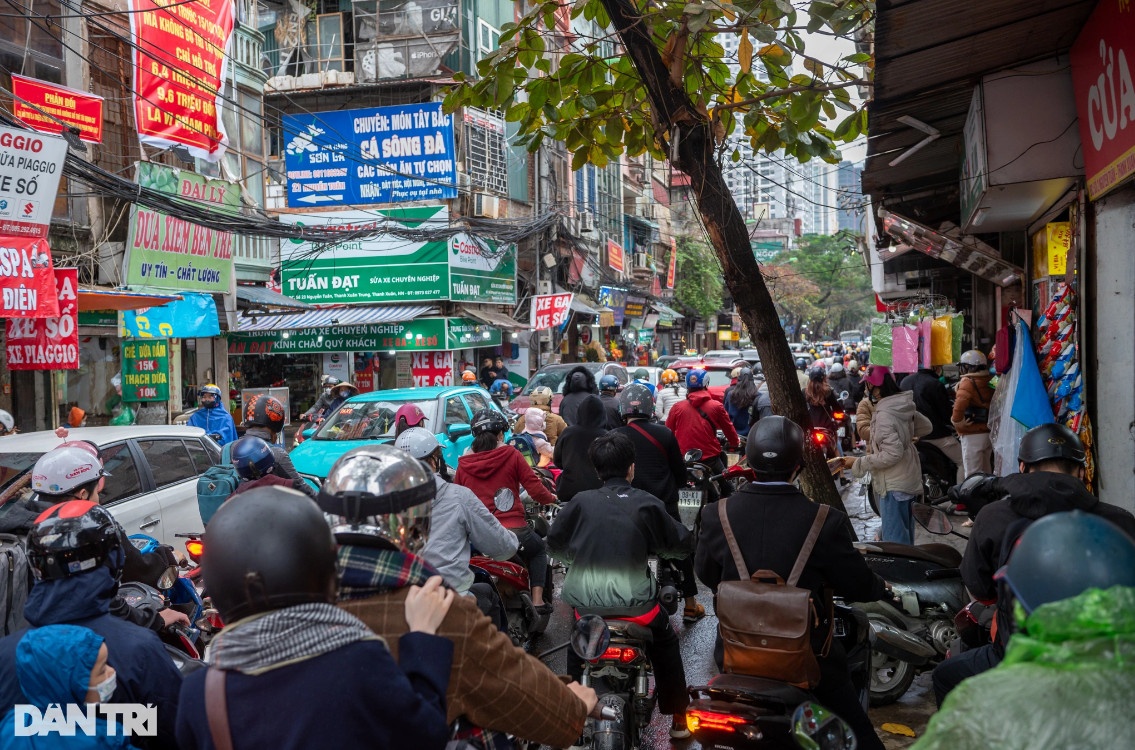 Hiện trạng đường Nguyễn Tuân dự kiến mở rộng lên 21m để giảm ùn tắc