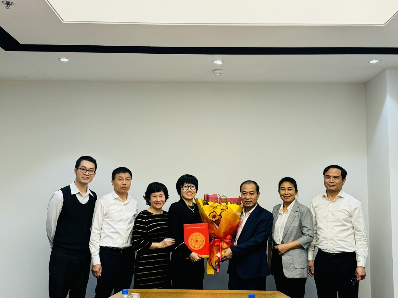 Công bố Quyết định thành lập Chi bộ Cơ quan Ủy ban Kiểm tra Đảng ủy Tập đoàn và chỉ định Bí thư Chi bộ
