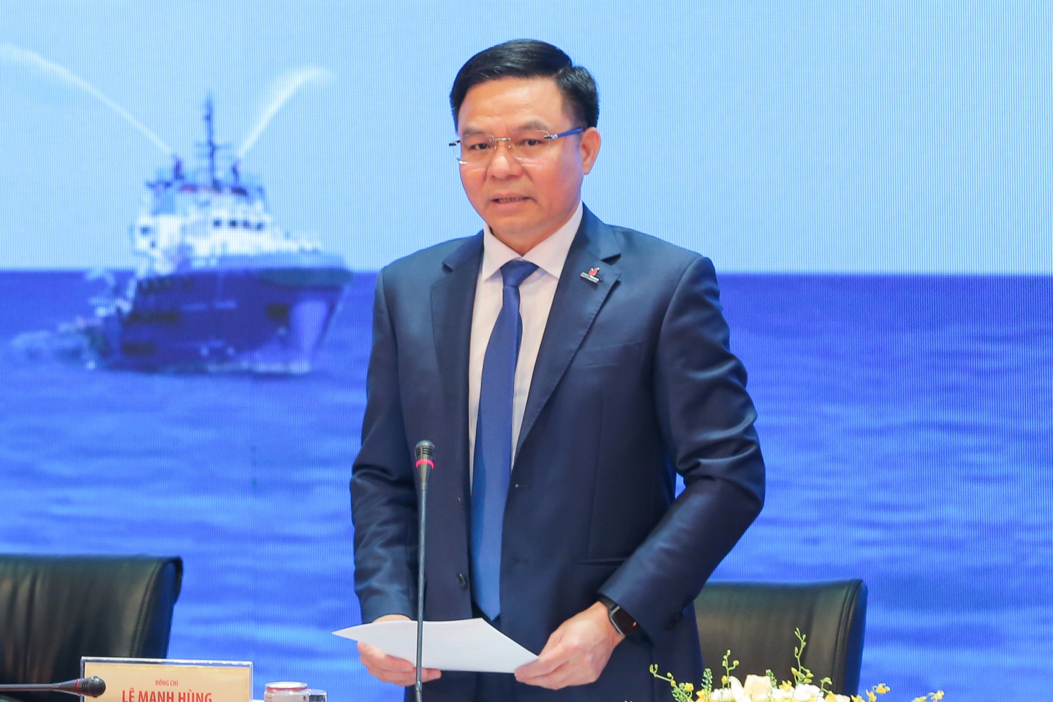 undefined “Ngược dòng” khó khăn, Petrovietnam tăng trưởng mạnh mẽ, lập kỷ lục doanh thu trong năm 2023