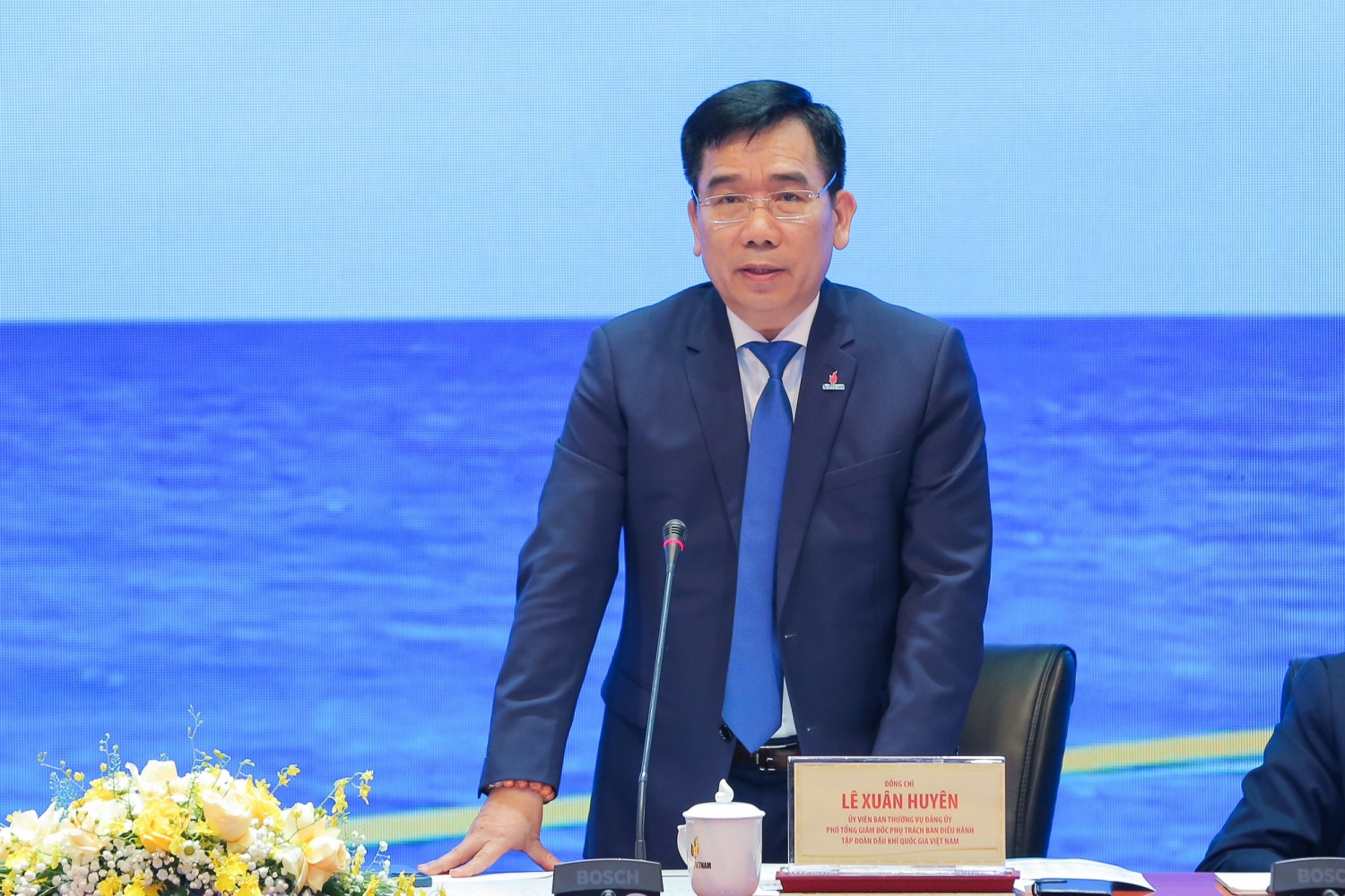 “Ngược dòng” khó khăn, Petrovietnam tăng trưởng mạnh mẽ, lập kỷ lục doanh thu trong năm 2023 “Ngược dòng” khó khăn, Petrovietnam tăng trưởng mạnh mẽ, lập kỷ lục doanh thu trong năm 2023