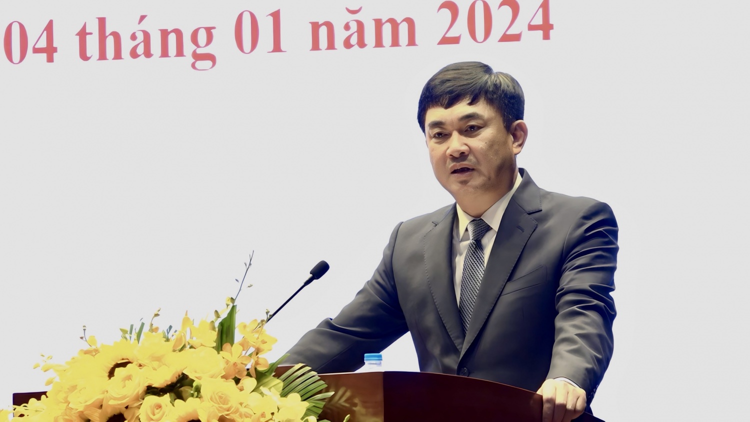 Phát huy truyền thống “Kỷ luật và đồng tâm” xây dựng Đảng bộ TKV trong sạch, vững mạnh,