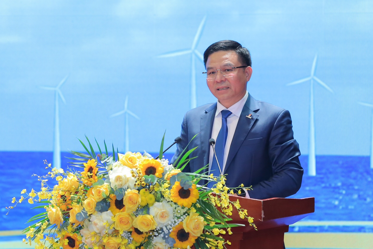 “Ngược dòng” thách thức, Petrovietnam tăng trưởng mạnh mẽ, lập kỷ lục doanh thu trong năm 2023 “Ngược dòng” thách thức, Petrovietnam tăng trưởng mạnh mẽ, lập kỷ lục doanh thu trong năm 2023