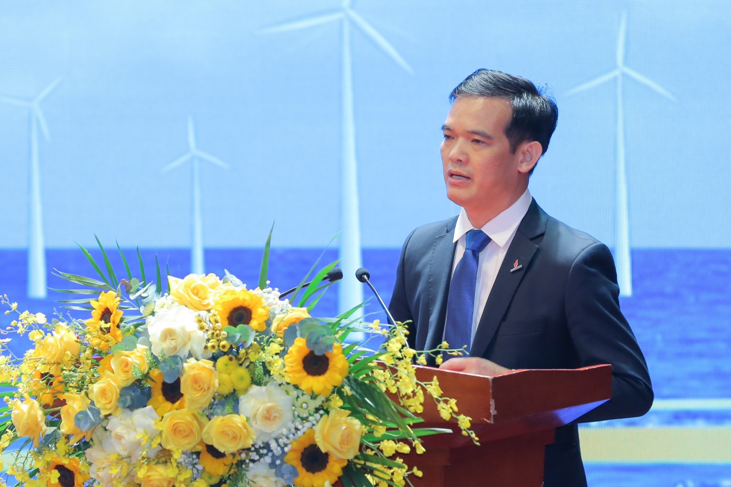 “Ngược dòng” thách thức, Petrovietnam tăng trưởng mạnh mẽ, lập kỷ lục doanh thu trong năm 2023 “Ngược dòng” thách thức, Petrovietnam tăng trưởng mạnh mẽ, lập kỷ lục doanh thu trong năm 2023