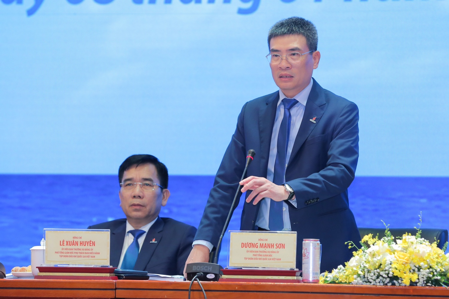 “Ngược dòng” thách thức, Petrovietnam tăng trưởng mạnh mẽ, lập kỷ lục doanh thu trong năm 2023 “Ngược dòng” thách thức, Petrovietnam tăng trưởng mạnh mẽ, lập kỷ lục doanh thu trong năm 2023