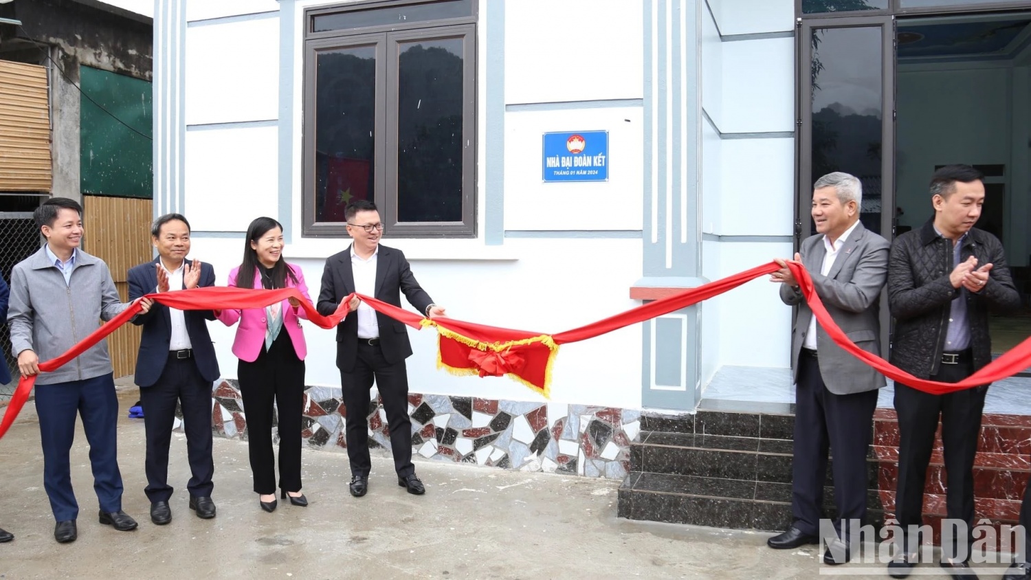 Petrovietnam trao tặng 500 triệu đồng cho quỹ Tết vì người nghèo tỉnh Tuyên Quang