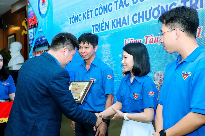 Tuổi trẻ Vietsovpetro: Xung kích, sáng tạo, hoàn thành xuất sắc nhiệm vụ năm 2023 Tuổi trẻ Vietsovpetro: Xung kích, sáng tạo, hoàn thành xuất sắc nhiệm vụ năm 2023