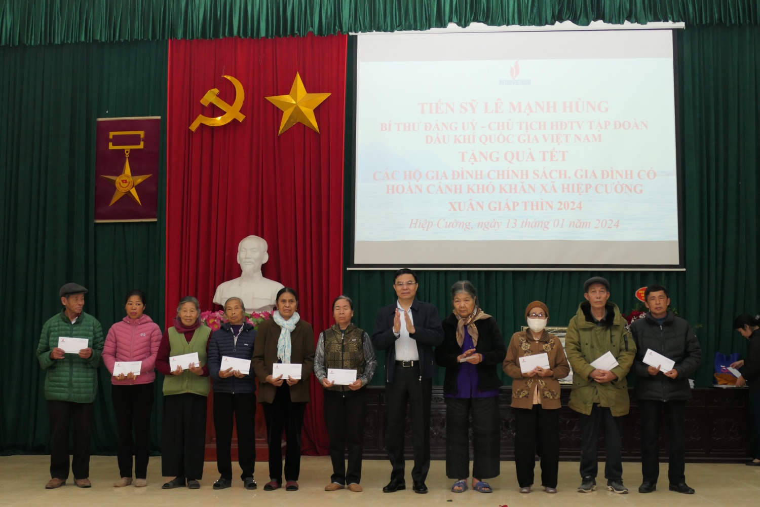 Petrovietnam thực hiện công tác an sinh xã hội tại xã Hiệp Cường, Hưng Yên Petrovietnam thực hiện công tác an sinh xã hội tại xã Hiệp Cường, Hưng Yên