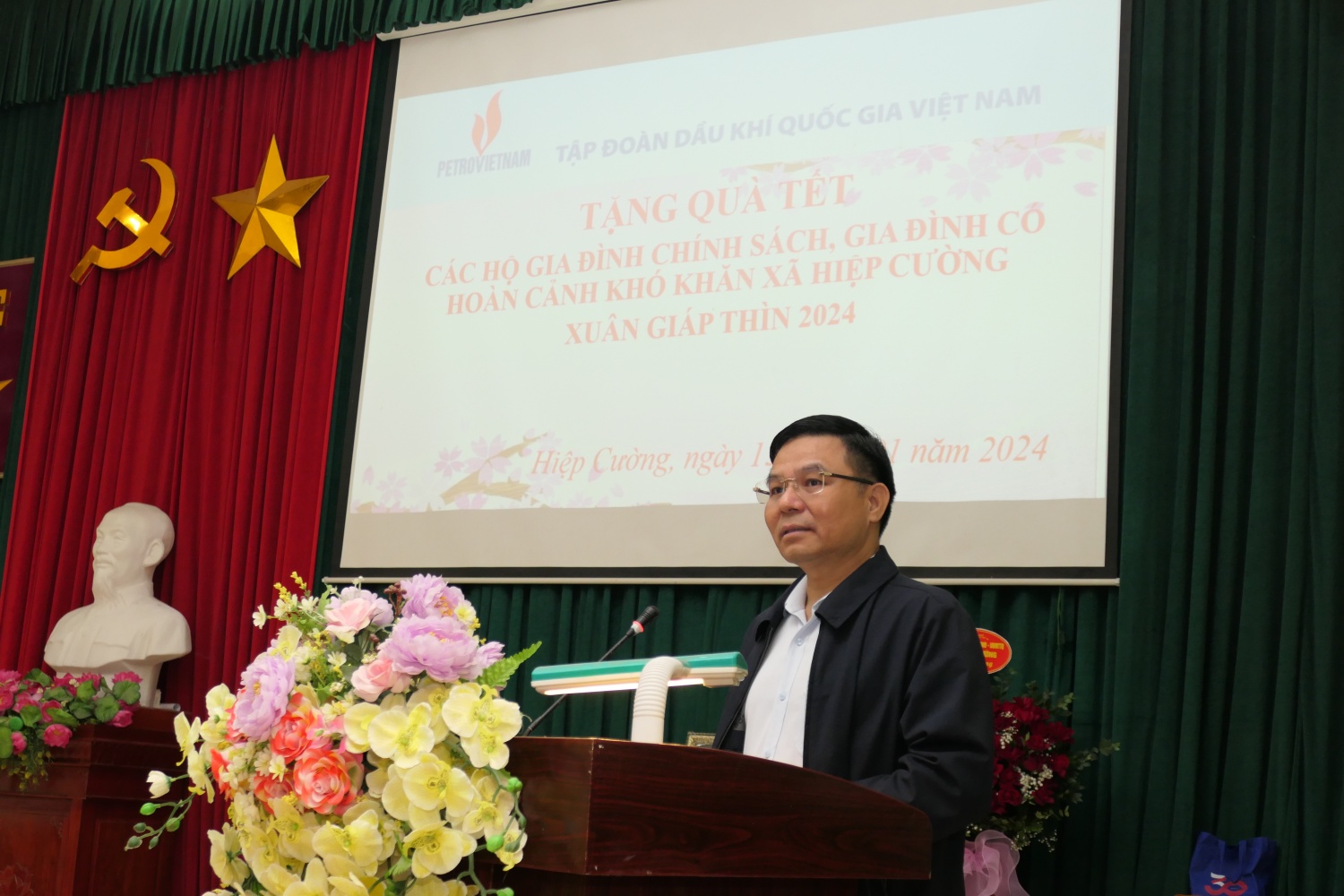 Petrovietnam thực hiện công tác an sinh xã hội tại xã Hiệp Cường, Hưng Yên Petrovietnam thực hiện công tác an sinh xã hội tại xã Hiệp Cường, Hưng Yên