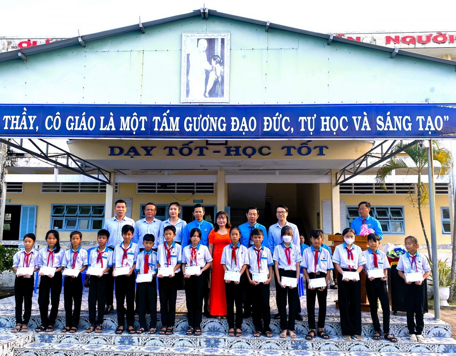 Chương trình tài trợ học bổng “Gieo hạt giống tương lai”
