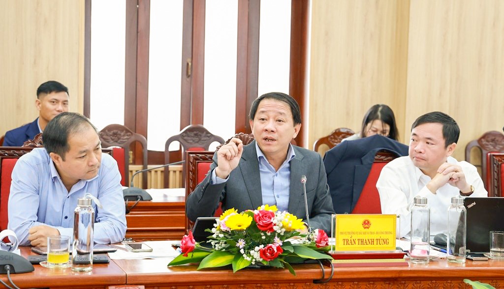 Sớm hoàn thành Đề án Trung tâm Lọc hoá dầu và Năng lượng quốc gia trình Chính phủ phê duyệt Sớm hoàn thành Đề án Trung tâm Lọc hoá dầu và Năng lượng quốc gia trình Chính phủ phê duyệt