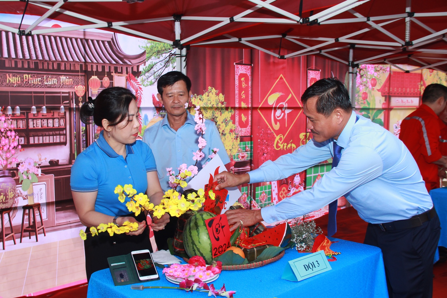 Đặc sắc chương trình “Xuân nghĩa tình Dầu khí - Tết ấm áp, sẻ chia” tại thuỷ điện Đakđrinh