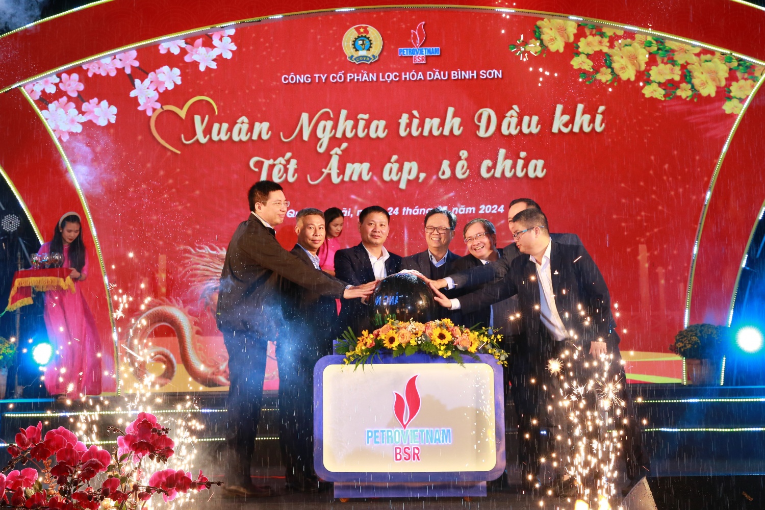 Ấm áp chương trình “Xuân nghĩa tình dầu khí năm 2024” do BSR tổ chức Ấm áp chương trình “Xuân nghĩa tình dầu khí năm 2024” do BSR tổ chức