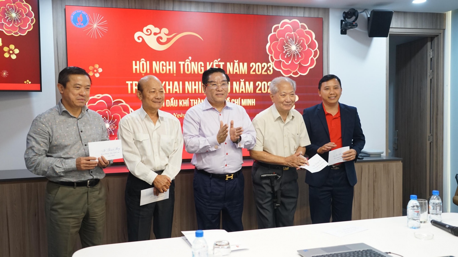 Hội Dầu khí TP Hồ Chí Minh tổng kết hoạt động năm 2023 và khai trương văn phòng Hội