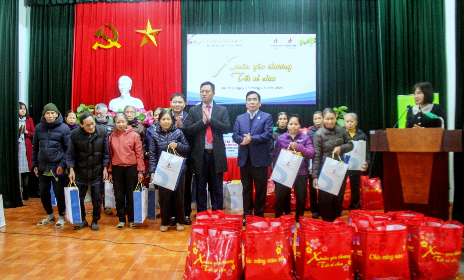 Petrovietnam và các đơn vị thành viên mang Petrovietnam và các đơn vị thành viên mang