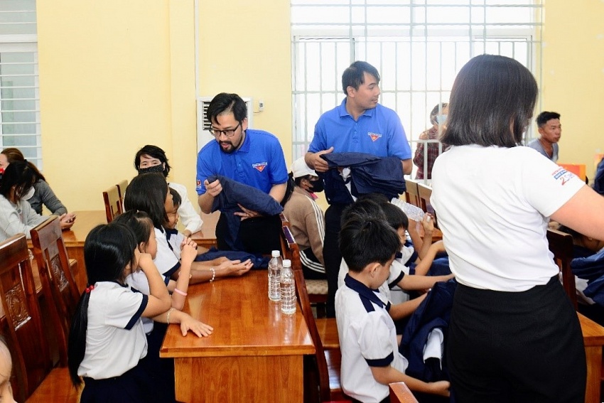 “Xuân ấm áp – Sẻ chia yêu thương” từ Xí nghiệp Khí Vietsovpetro