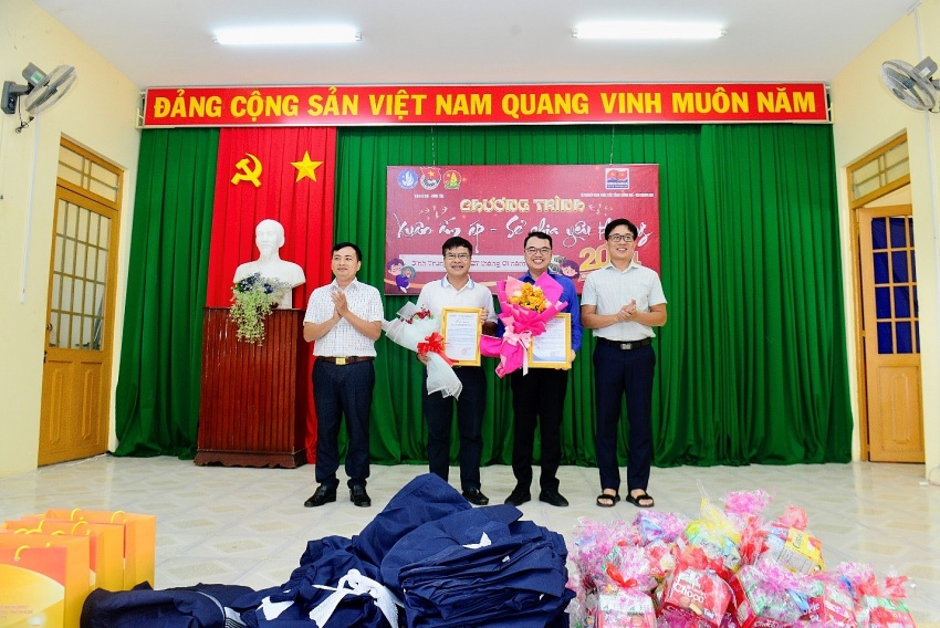 “Xuân ấm áp – Sẻ chia yêu thương” từ Xí nghiệp Khí Vietsovpetro