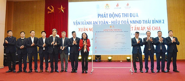 Phát động thi đua và tổ chức Phát động thi đua và tổ chức