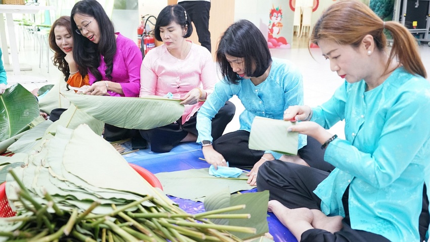Công đoàn PVFCCo tổ chức Hội thi “Gói bánh chưng” Xuân Giáp Thìn 2024