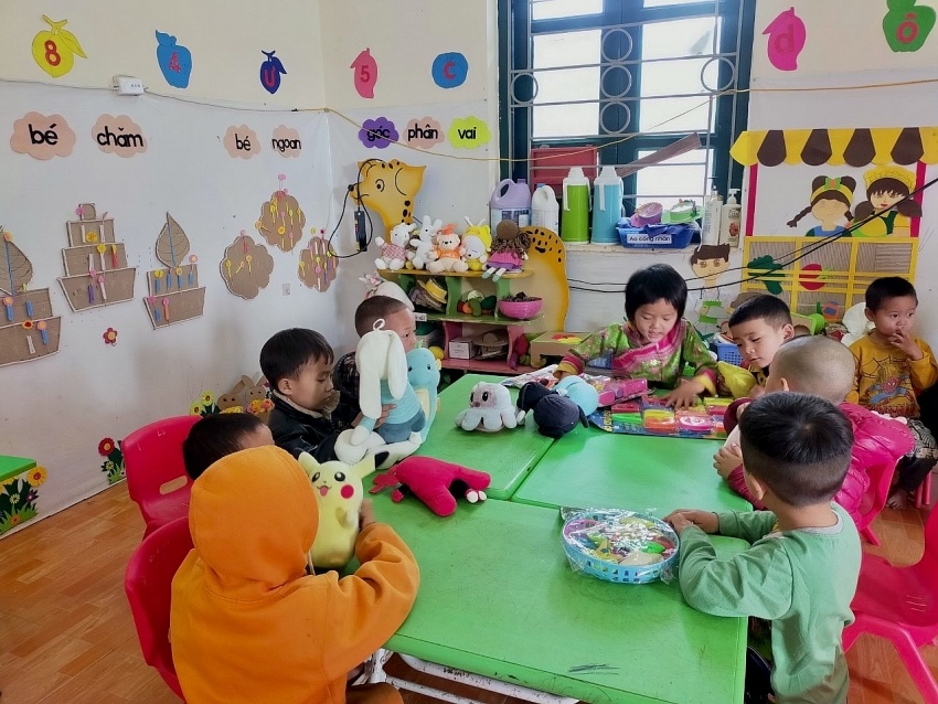 Đoàn Thanh niên PTSC Marine mang “Gấu bông và Áo ấm cho em” đến vùng cao