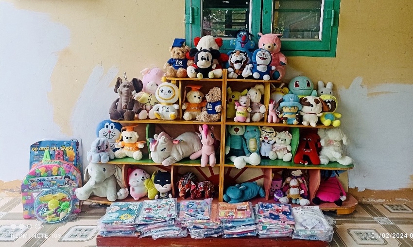 Đoàn Thanh niên PTSC Marine mang “Gấu bông và Áo ấm cho em” đến vùng cao