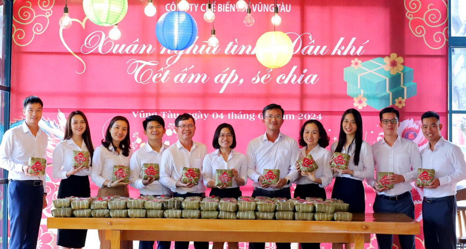 CBCNV-NLĐ PV GAS VUNG TAU cùng những chiếc bánh chưng vuông vức, thơm ngon