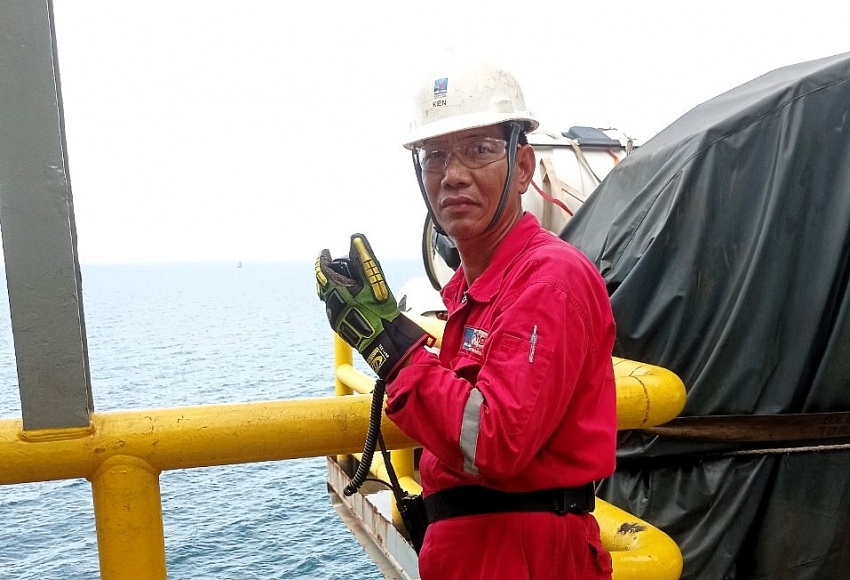 Kỷ niệm đón Tết trên giàn khoan PV DRILLING II xa Tổ quốc Kỷ niệm đón Tết trên giàn khoan PV DRILLING II xa Tổ quốc