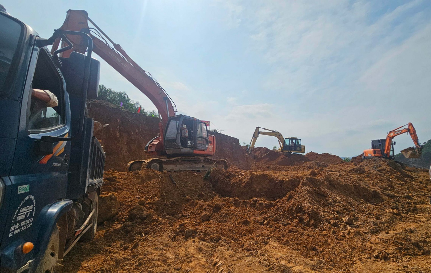 Mùa Xuân đặc biệt trên công trường dự án đường dây 500kV mạch 3 Quảng Trạch – Phố Nối