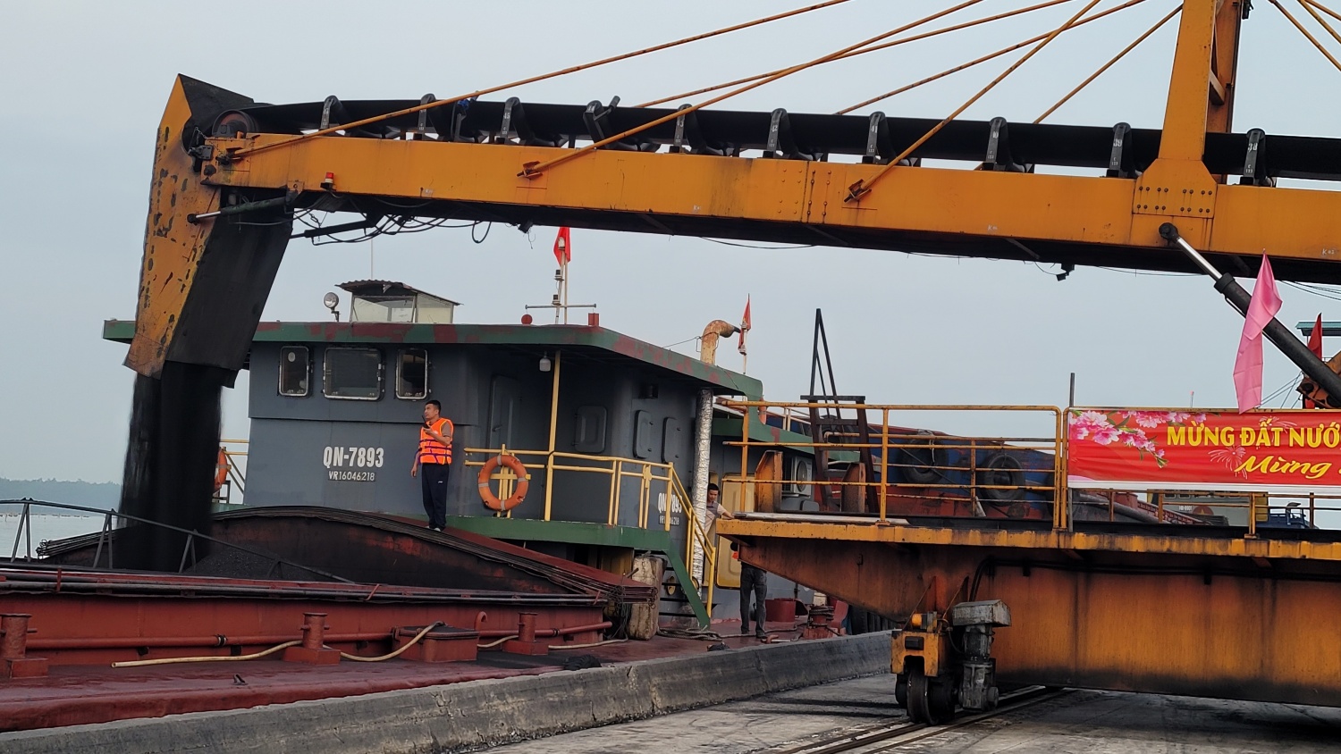 TKV xuất bán hơn 118.000 tấn than mừng Xuân Giáp Thìn