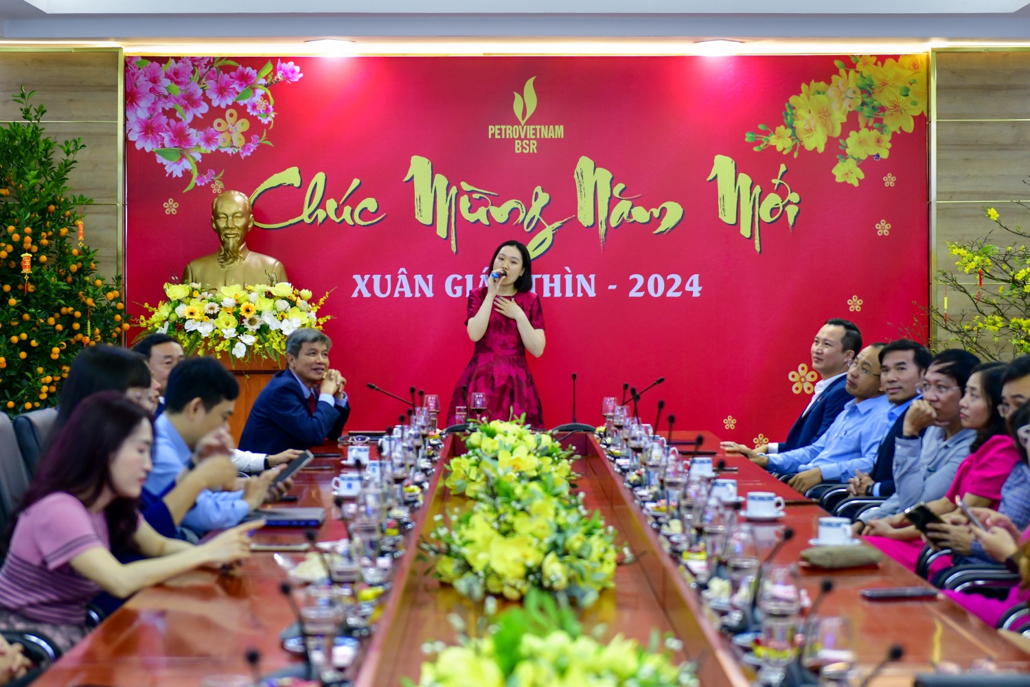 BSR tổ chức gặp mặt đầu năm: “Vượt qua thách thức, chinh phục đỉnh cao mới” BSR tổ chức gặp mặt đầu năm: “Vượt qua thách thức, chinh phục đỉnh cao mới”