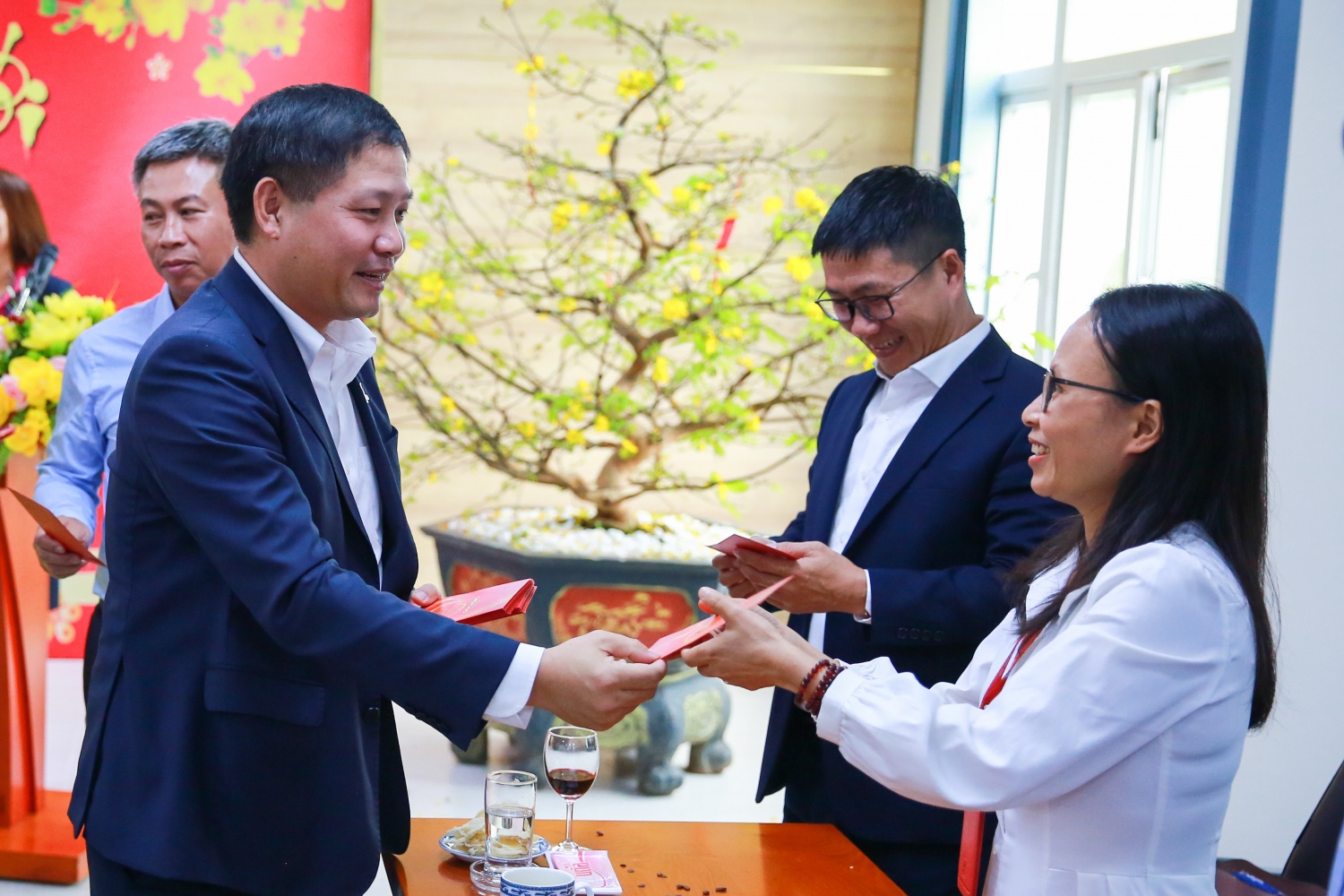 BSR tổ chức gặp mặt đầu năm: “Vượt qua thách thức, chinh phục đỉnh cao mới” BSR tổ chức gặp mặt đầu năm: “Vượt qua thách thức, chinh phục đỉnh cao mới”